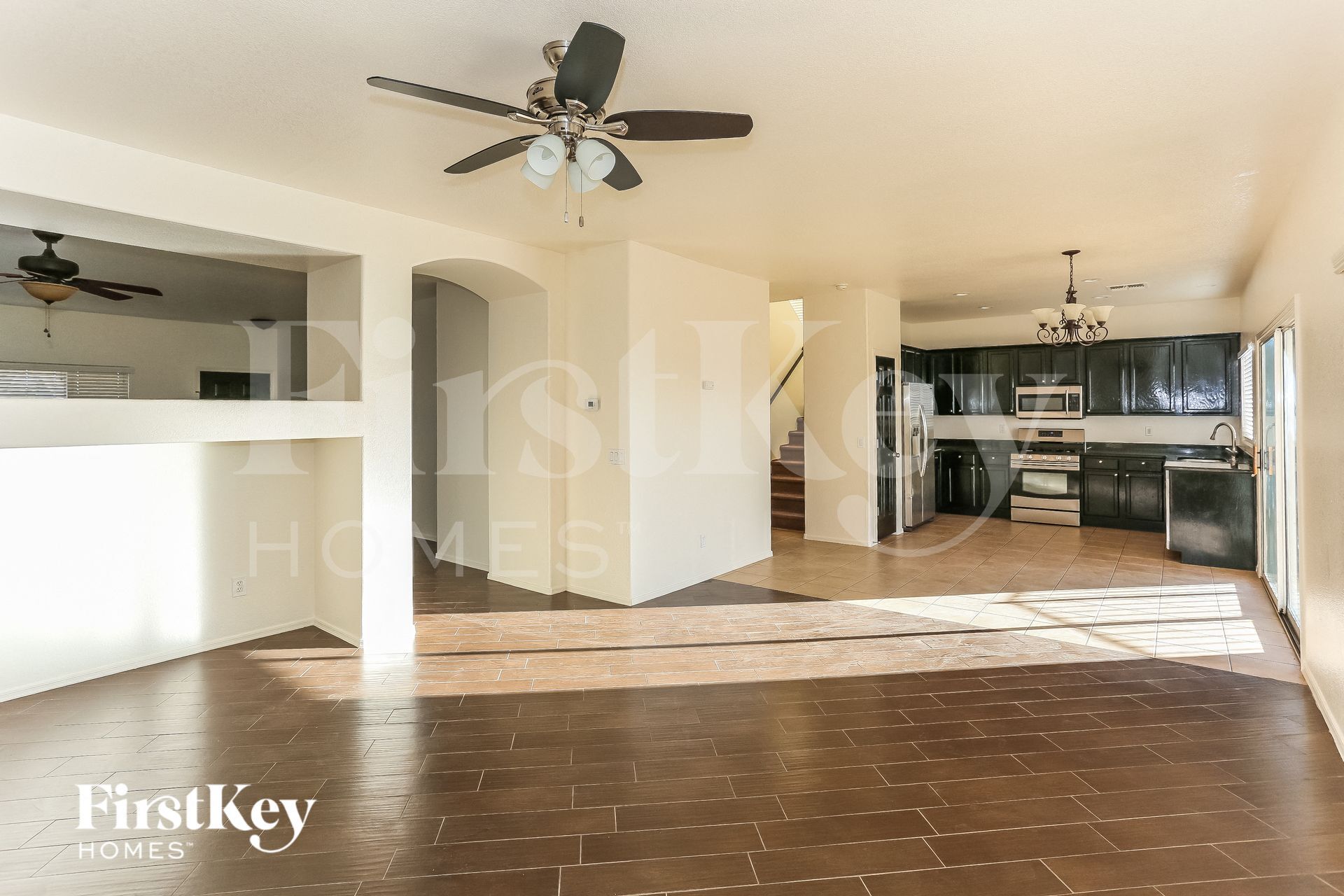 Building Photo - 718 S 124th Ave