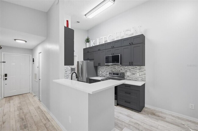 Building Photo - 2532 Grassy Point Dr