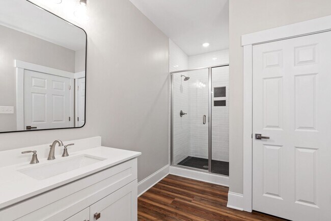 Building Photo - Beautifully Built Ranch Home in Desirable ...