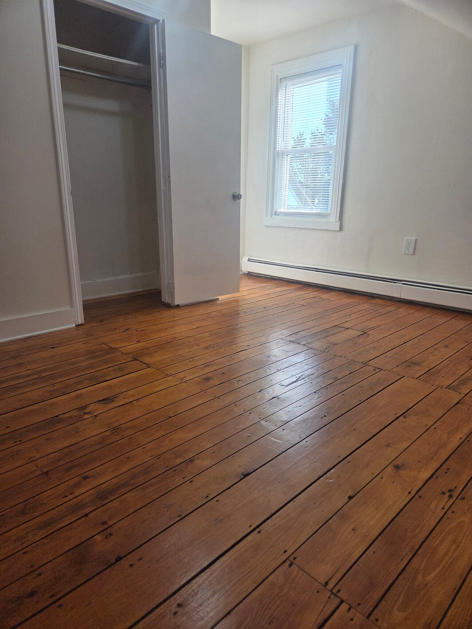 Building Photo - 60 Vinton St