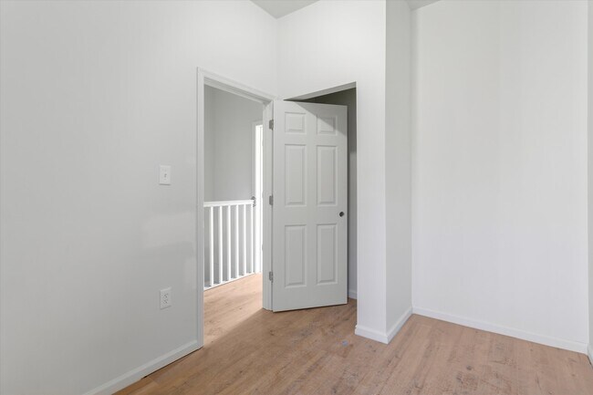 Building Photo - 3031 Page St