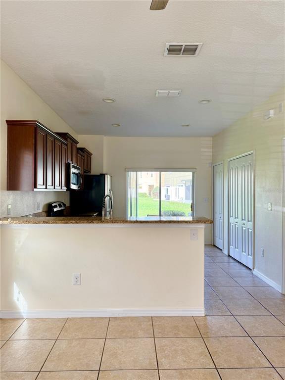Building Photo - 20427 Needletree Dr