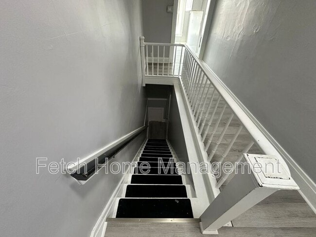 Building Photo - 537 Cumberland St