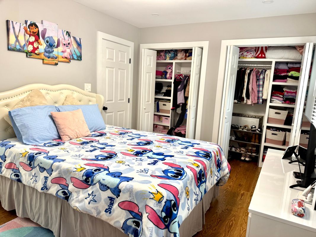 Building Photo - 25 Padanaram Rd