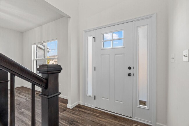 Building Photo - Charming 4-Bedroom Home in Prime St. Charl...