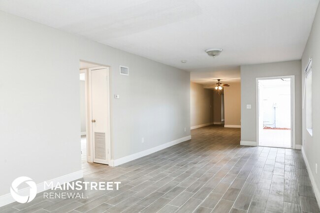 Building Photo - 9311 SW 38th St