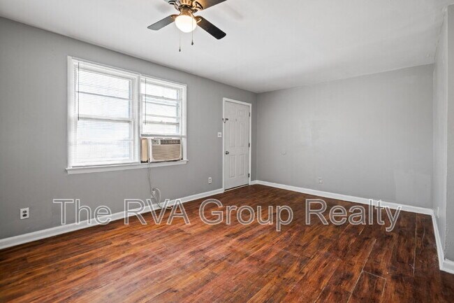 Building Photo - 1528 Lincoln St