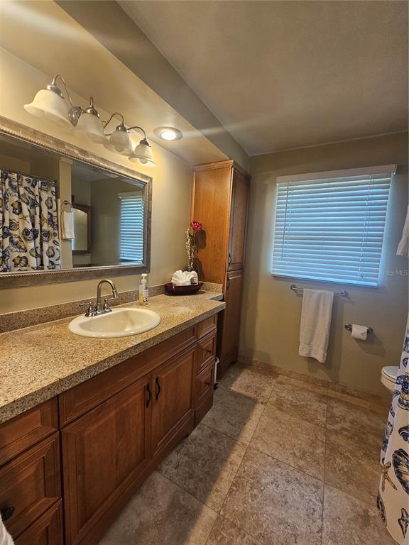Building Photo - 672 Gershwin Dr