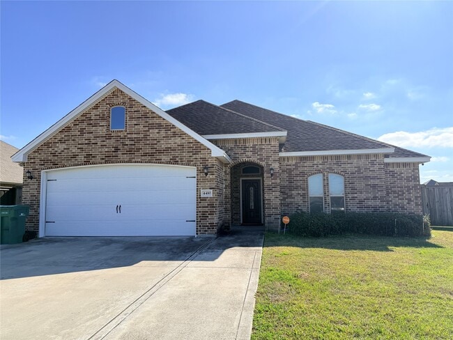 Building Photo - 4410 Sequoia Dr