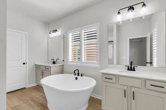 Building Photo - Beautiful 3 Bedrooms, 3.5 Bathrooms Home i...