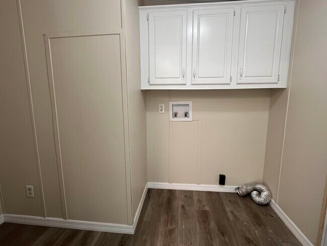 Building Photo - 1340 Thompson Bailey Rd