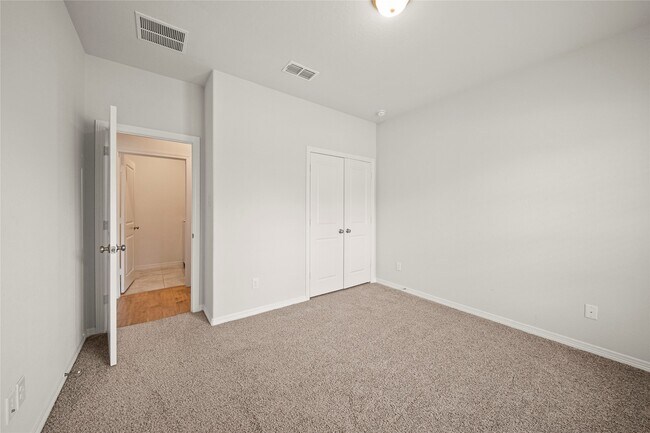 Building Photo - 8930 Emerald Cane Dr