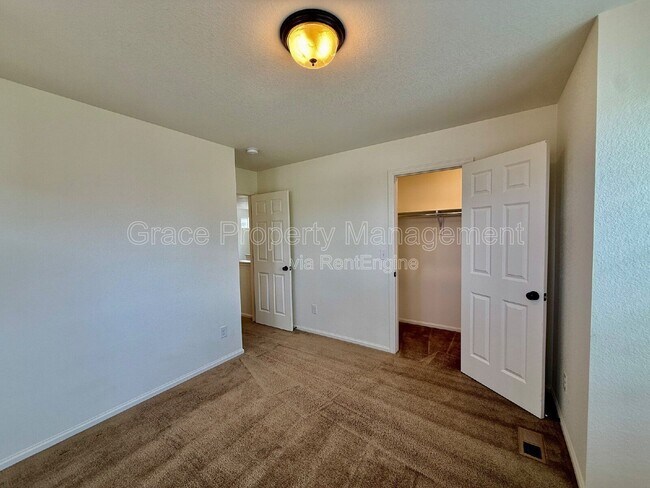 Building Photo - 10569 Waco St