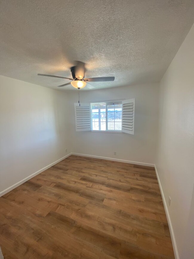 Building Photo - **751 Higgins Rd #27 Barstow** 3 bedroom 2...