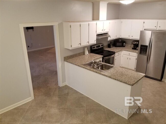 Building Photo - 105 Diane Cir