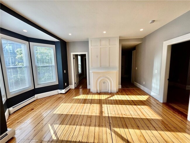 Building Photo - 73 Vernon St