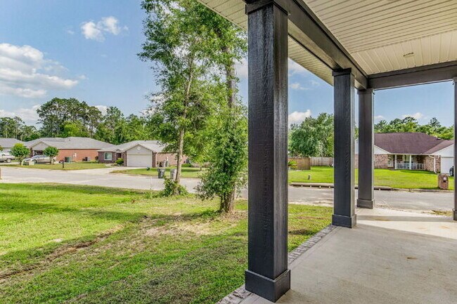 Building Photo - This luxurious new custom home in the sought-after Shadow Grove subdivision is a masterpiece of m...
