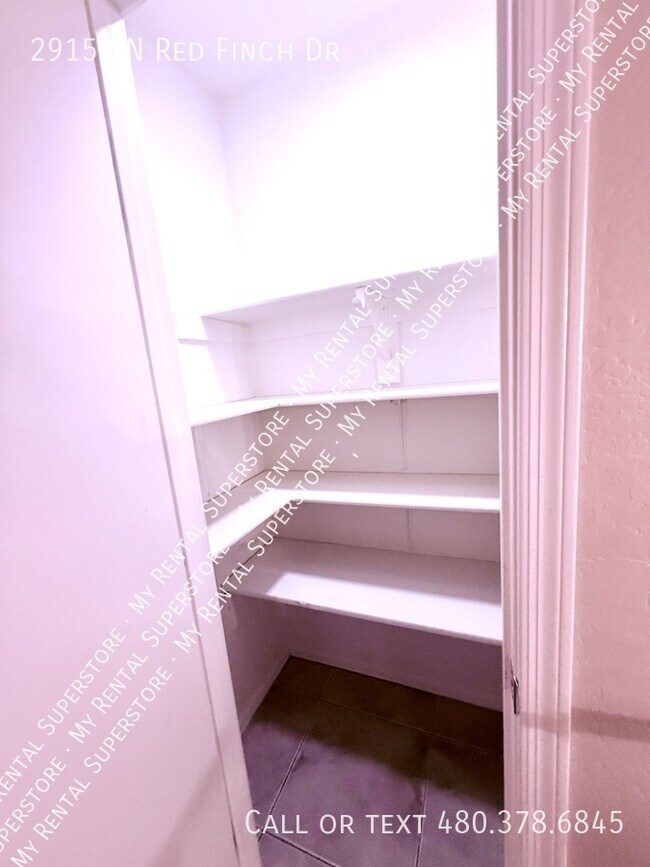 Building Photo - 29152 N Red Finch Dr