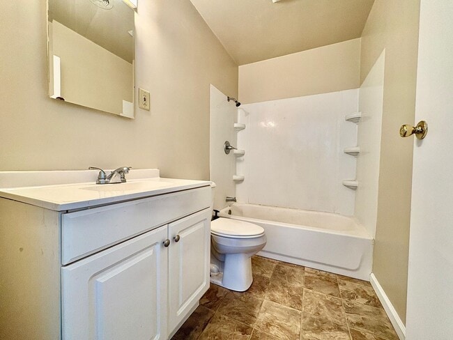 Building Photo - 429 S 28th St