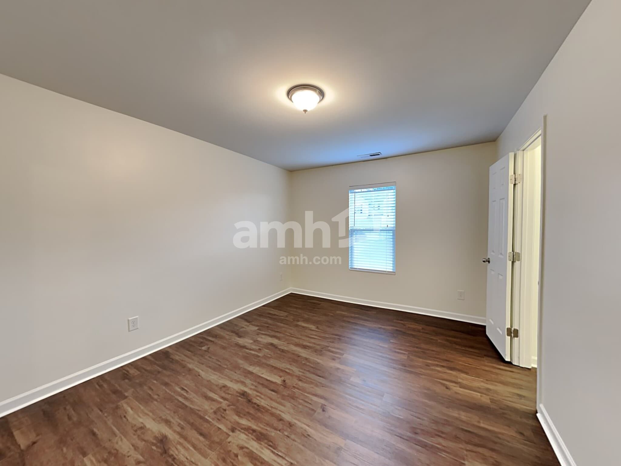 Building Photo - 250 Farrington Dr