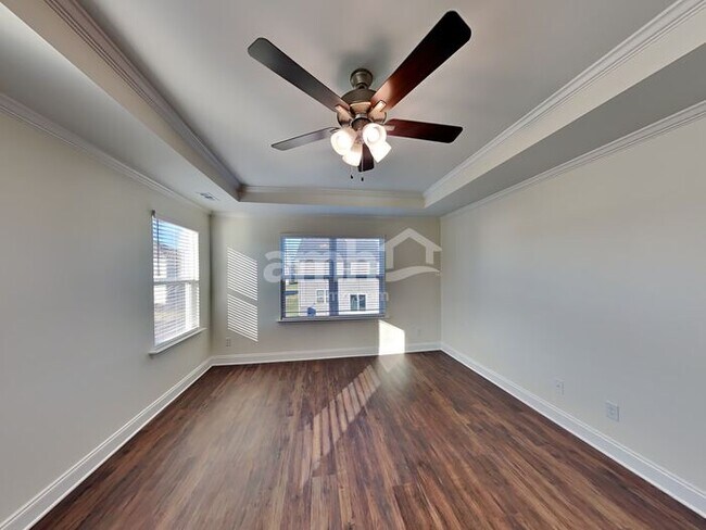 Building Photo - 5230 Virtue Ave