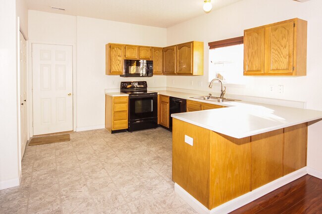 Building Photo - 12262 Running Springs Rd