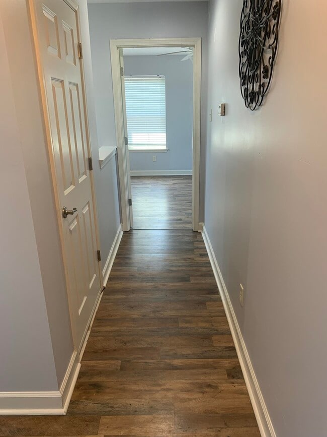 Building Photo - 158 Keel Ave