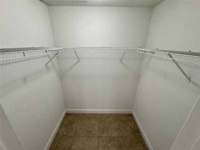 Building Photo - 5533 Chrishire Way