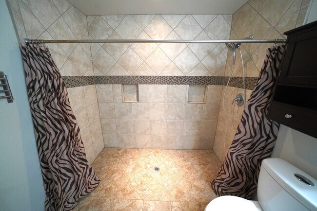 Building Photo - Immaculate Rental in Schertz! Realtor Commission: $500