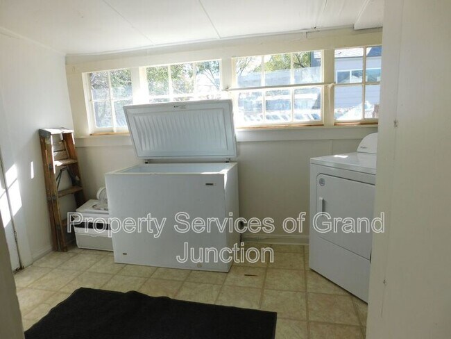 Building Photo - 2626 Patterson Rd