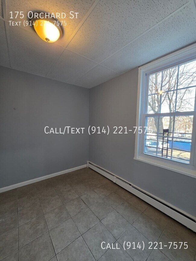 Building Photo - 175 Orchard St