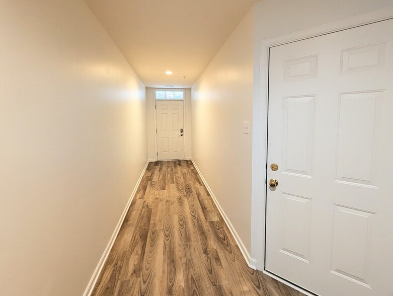 Building Photo - 7123 Silverleaf Oak Rd