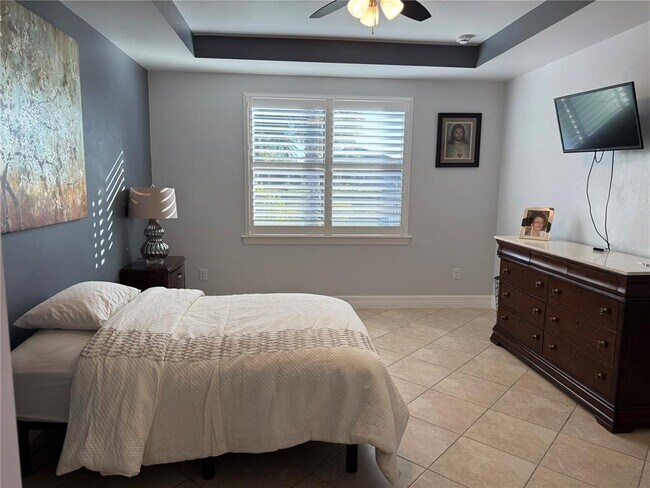 Building Photo - 2599 Marton Oak Blvd