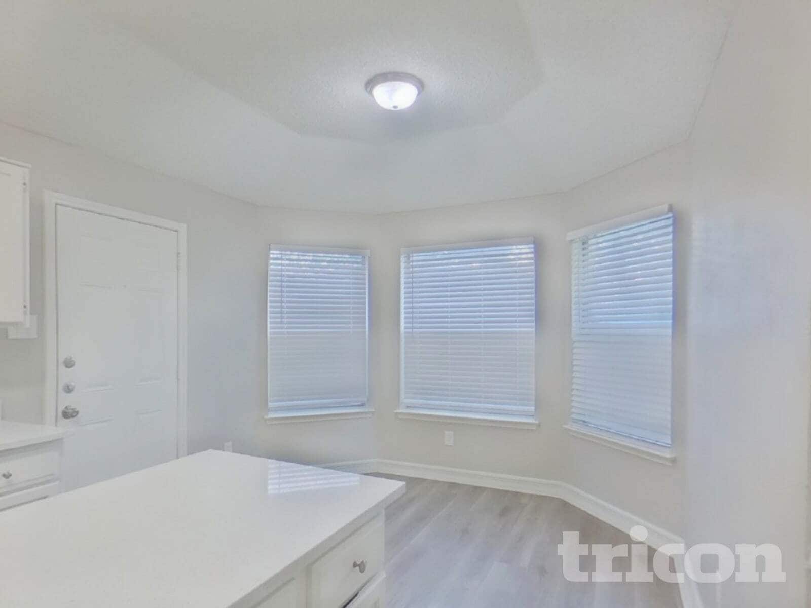 Building Photo - 907 Ponds Ct