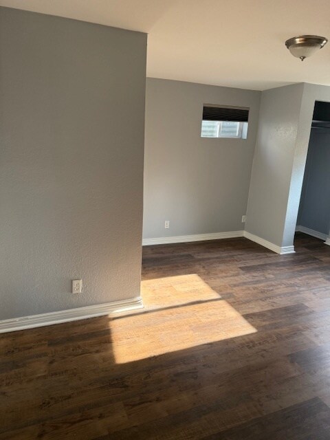 Main bedroom - 1740 W Asbury Ave