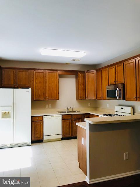 Building Photo - 26 Normandy Dr