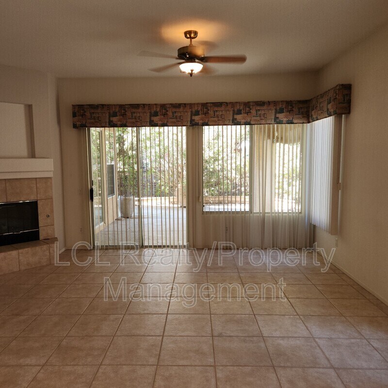 Building Photo - 28650 Shady Brook Dr
