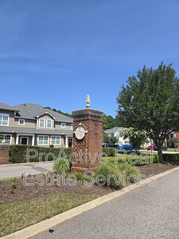 Building Photo - 2424 Chancery Ln
