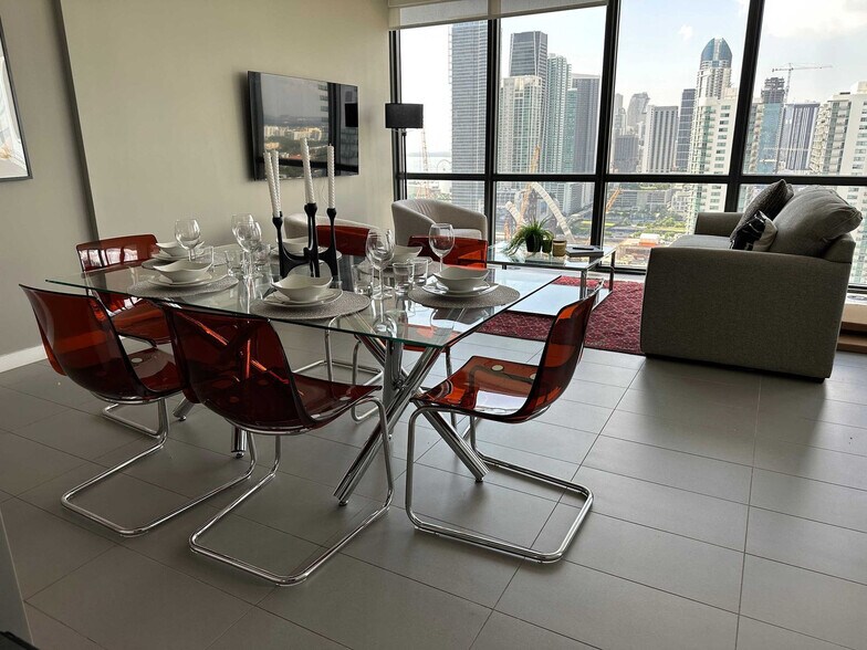 Building Photo - 1600 NE 1st Ave