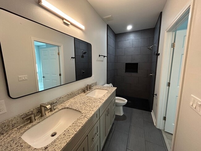 Building Photo - 2022 Trimble Rd