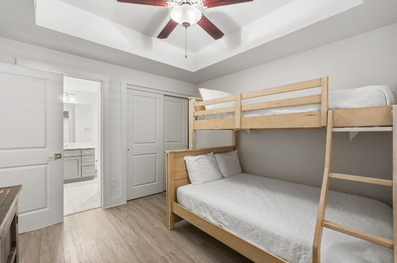 Building Photo - 15928 Front Beach Rd