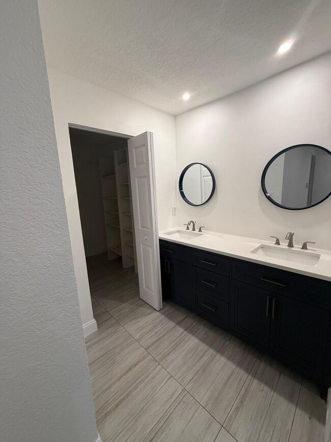 Building Photo - 3524 NW 73rd Way