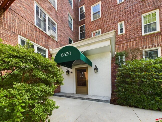 Building Photo - 8550 JFK Blvd E