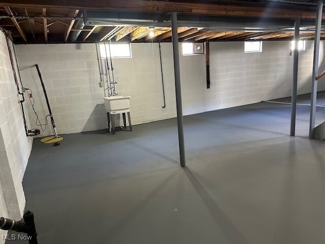 Building Photo - 807 Albemarle Ave