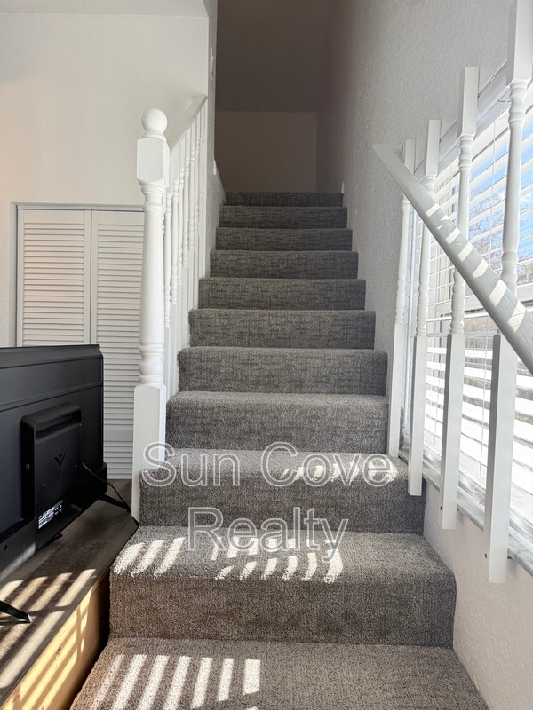 Building Photo - 13854 77th Ave