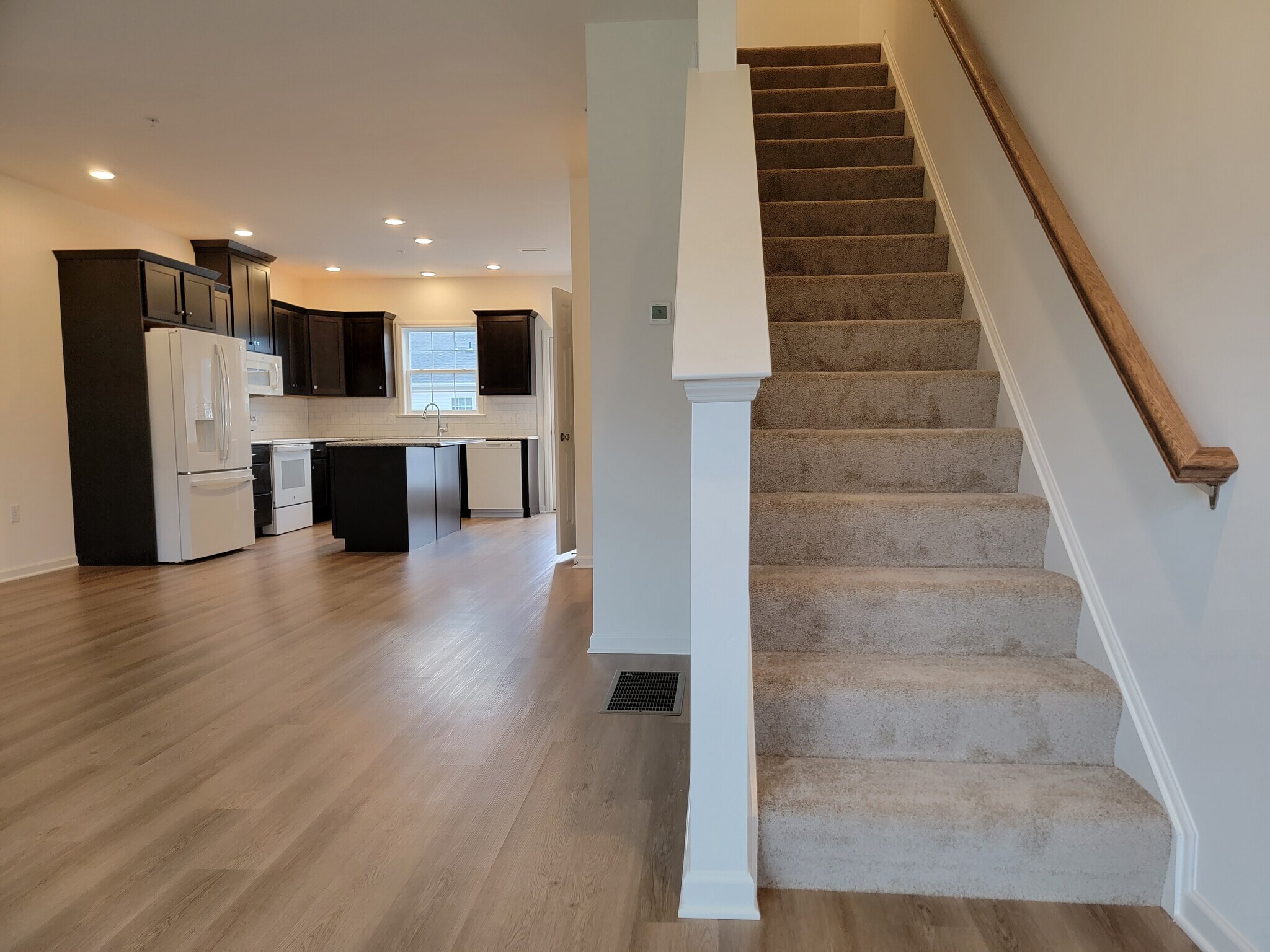Building Photo - 2485 Artesian Way