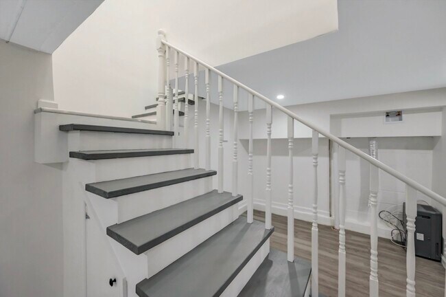 Building Photo - 752 Toll Rd