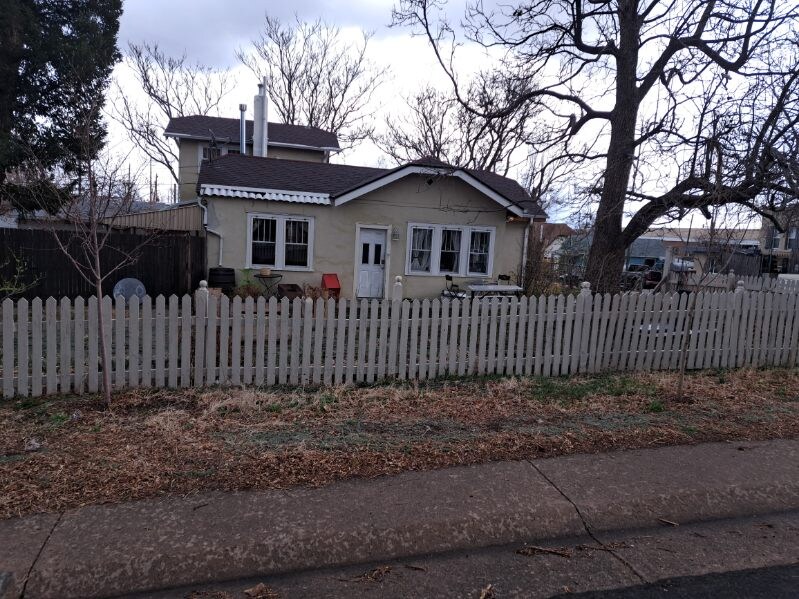 Building Photo - 1289 W Custer Pl