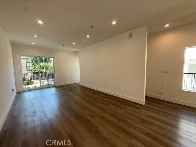 Building Photo - 21721 Hart St