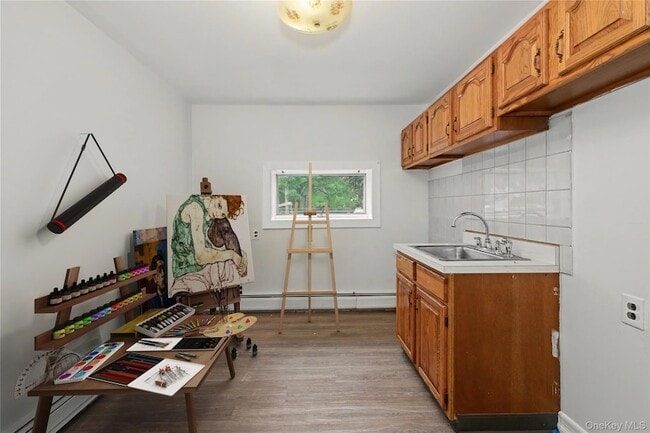 Building Photo - 568 Manville Rd